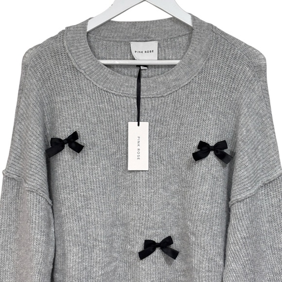 Pink Rose Gray & Black Bow Oversized sweater Size 1X Womens NWT - Picture 2 of 10
